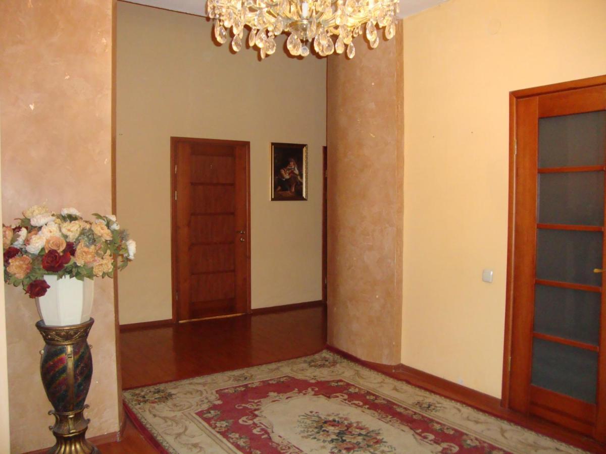Hotel Reno On Deribasovskaya Odessa Exterior foto